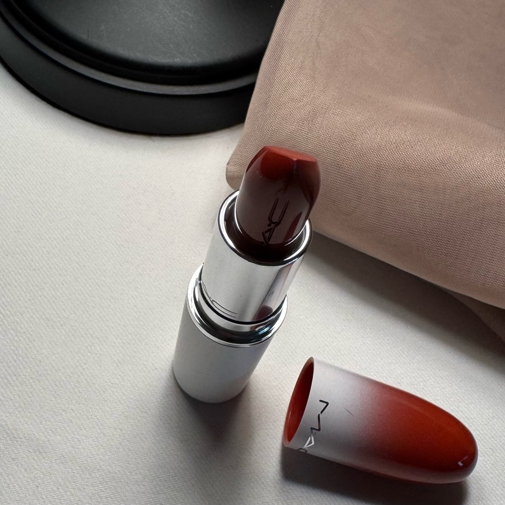 MAC Cosmetics Lustreglass Sheer Shine Lipstick in PDA